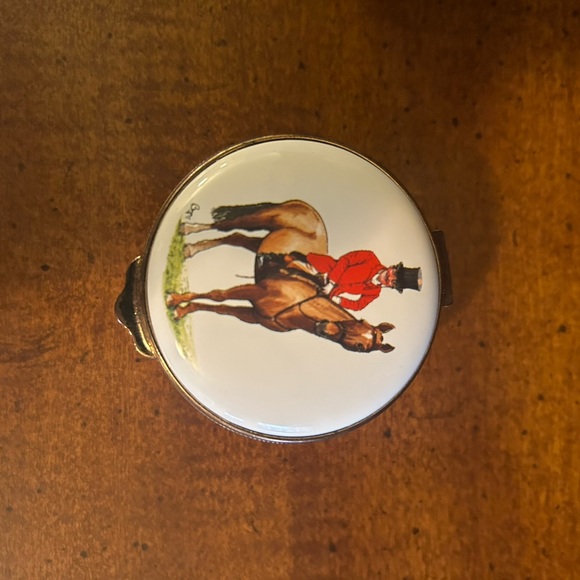 Trinket Box, Man On Horse England Alastor Enamels “Pride Comes Before Fall” - Picture 6 of 9